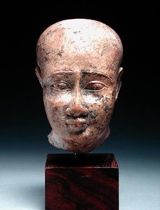 Głowa mężczyzny, ok. 350 pne (wapień) (patrz także 185237) autorstwa Egyptian 30th Dynasty